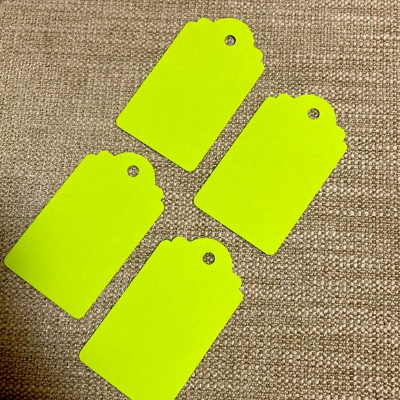 💚 Bright Green Tags 💚 - Picture 4 of 5